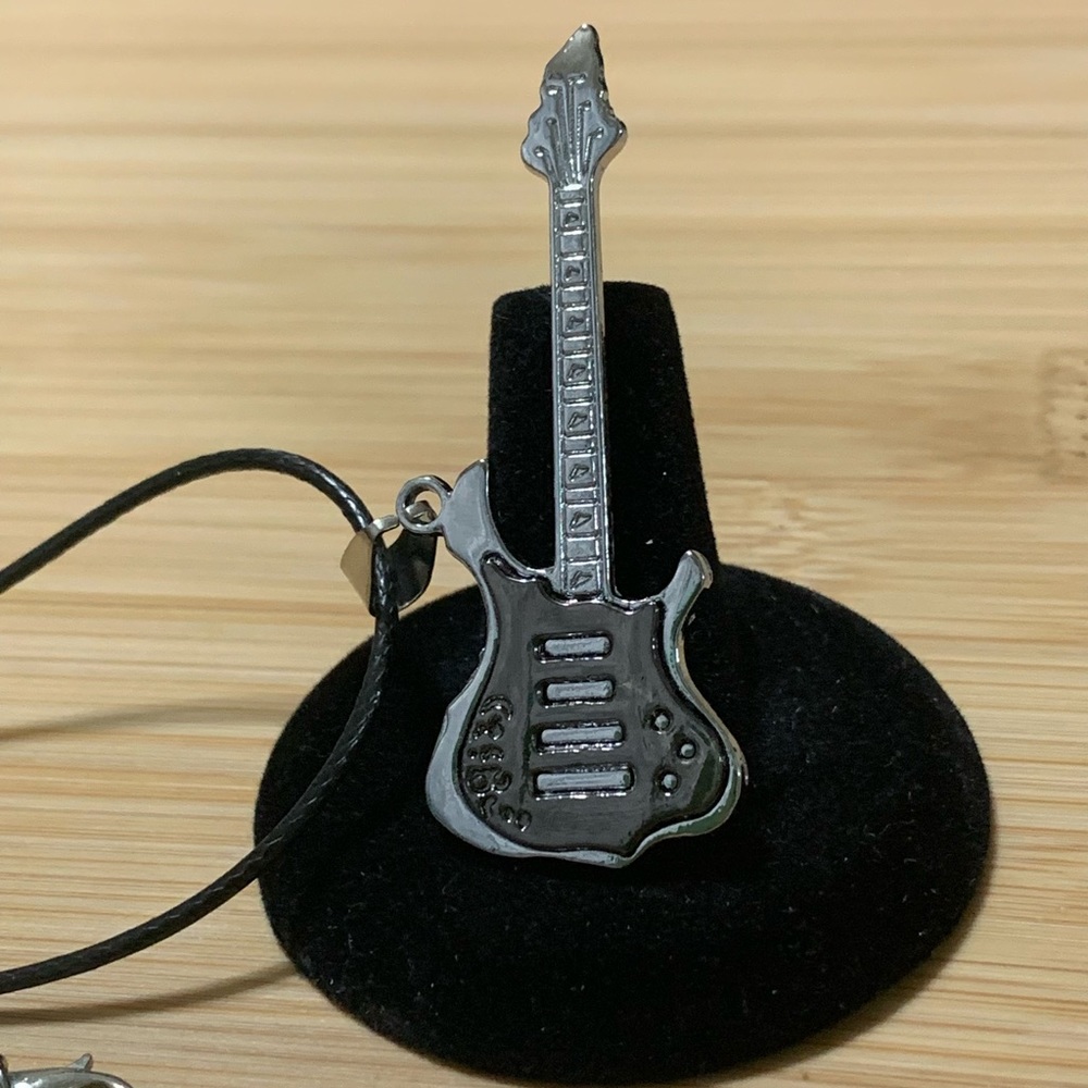 Black and silver electric guitar necklace